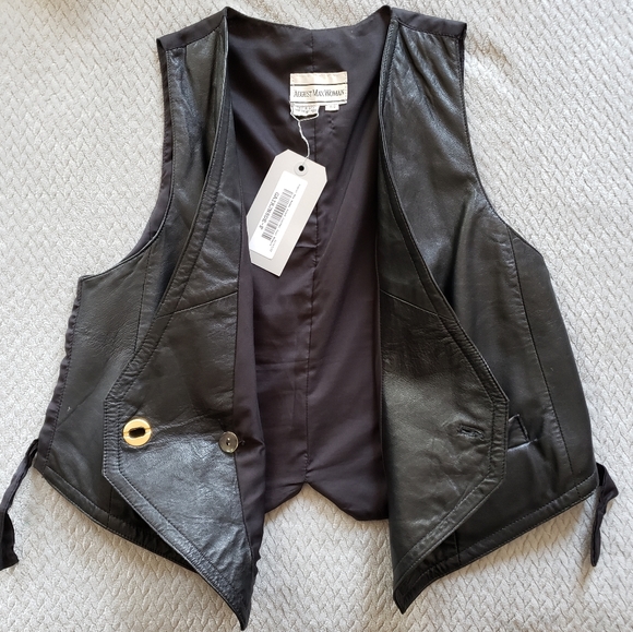Vintage Black Leather Vest by August Max - Picture 4 of 9